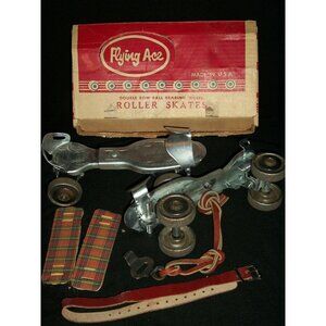 Flying Ace Moen & Patton Inc Vintage Steel Roller Skates Adjustable Key NOS Box